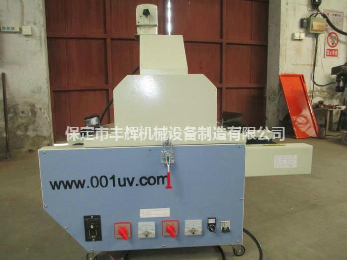 桌面uv機體積輕便，移動方便